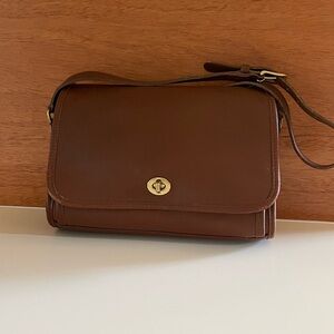 Vintage Coach 9812 Brown Ridgefield Crossbody Bag